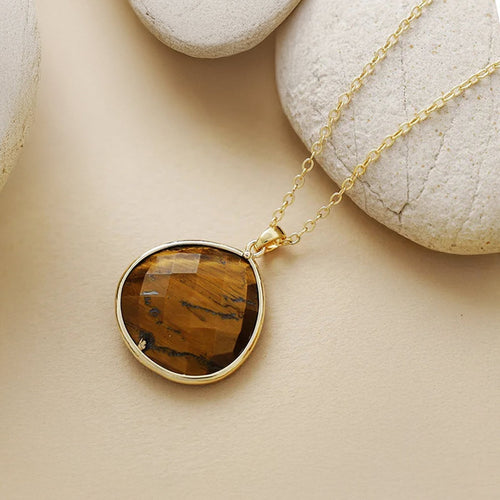 “Drop of Light” Pendant in Tiger’s Eye