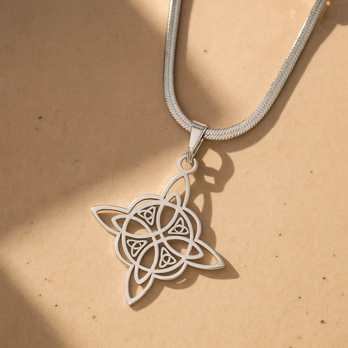 “Eternal Protection” Pendant – Witch’s Knot, Flat Chain