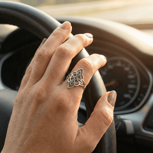 “Eternal Protection” Witch’s Knot Ring - SPIRAD