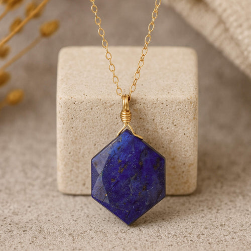 “Guardian Star” Pendant in Lapis Lazuli or Labradorite