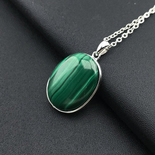“Healing” Pendant in Malachite