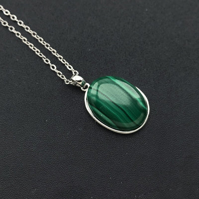 “Healing” Pendant in Malachite - SPIRAD
