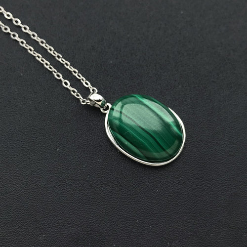 “Healing” Pendant in Malachite