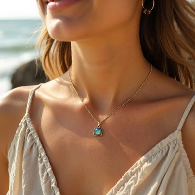 “Shield of Light” Pendant in Labradorite - SPIRAD